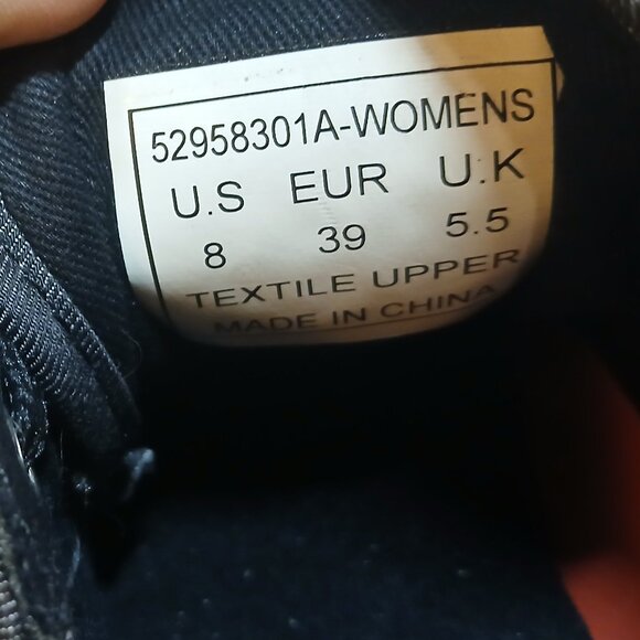 LEVI'S "Comfort" Gray & Black Canvas Sneakers Size 8 - NWOT - Picture 13 of 14